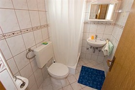 Apartmán A4 + P - koupelna